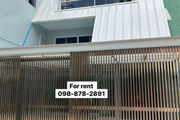 3 Bedroom House for rent in Phra Khanong Nuea, Bangkok near BTS On Nut