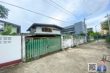 3 Bedroom House for sale in Khlong Tan Nuea, Bangkok