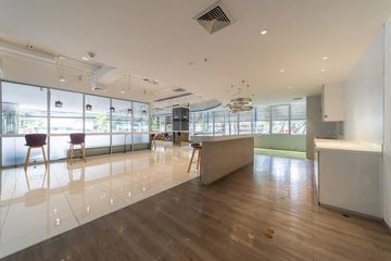 Commercial for rent in Silom, Bangkok near BTS Saint Louis