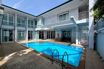 4 Bedroom House for rent in Phra Khanong Nuea, Bangkok near BTS Ekkamai