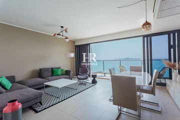 2 Bedroom Condo for sale in Zire Wongamat, Na Kluea, Chonburi