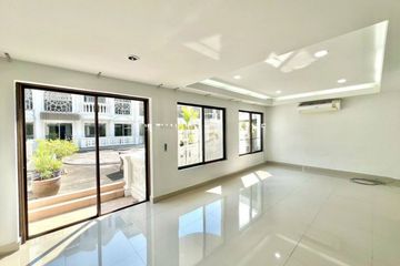 3 Bedroom Townhouse for rent in Leo Classic Place, Khlong Tan Nuea, Bangkok
