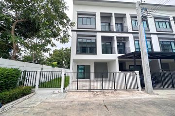 3 Bedroom Townhouse for rent in Samrong Nuea, Samut Prakan near MRT Thipphawan