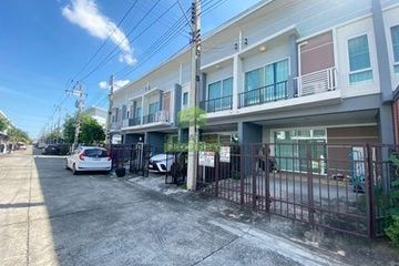 3 Bedroom Townhouse for sale in Lat Sawai, Pathum Thani