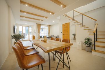 3 Bedroom Townhouse for rent in Na Kluea, Chonburi