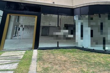 Commercial for rent in Khlong Tan Nuea, Bangkok near BTS Phrom Phong
