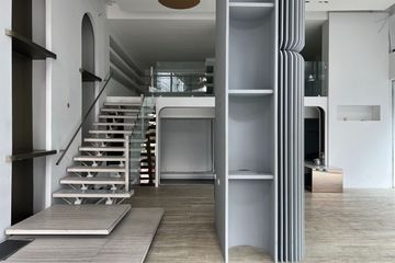 Commercial for rent in Khlong Tan Nuea, Bangkok