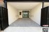 3 Bedroom Townhouse for sale in Sixnature Watcharapol, Tha Raeng, Bangkok near MRT Vatcharaphon