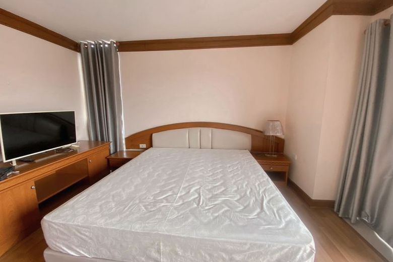 2 Bedroom Condo For Rent