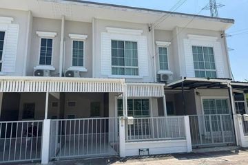 3 Bedroom Townhouse for rent in Surasak, Chonburi