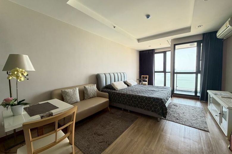 1 Bedroom Condo For Rent