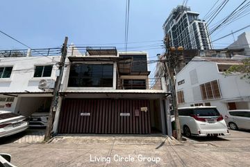 3 Bedroom Townhouse for rent in Khlong Tan Nuea, Bangkok near BTS Thong Lo