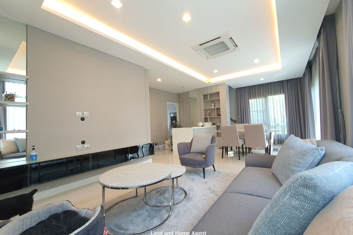 Min Buri, Bangkok - Photo 2