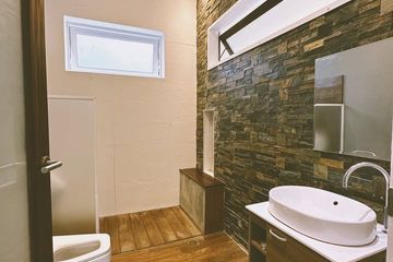 10 Bedroom Office for rent in Chom Phon, Bangkok near MRT Chankasem