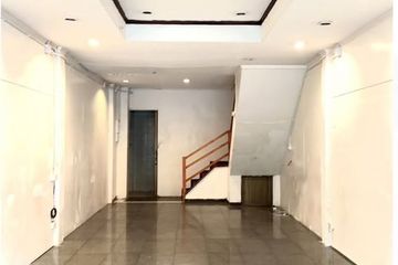 3 Bedroom Commercial for rent in Khlong Tan Nuea, Bangkok near BTS Phrom Phong