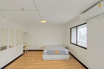 1 Bedroom Condo for rent in Phra Khanong, Bangkok near BTS Thong Lo