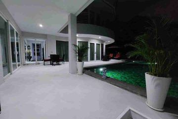4 Bedroom Villa for sale in Na Kluea, Chonburi