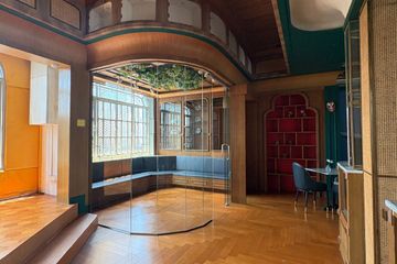 Commercial for rent in Khlong Tan Nuea, Bangkok