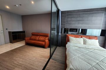 1 Bedroom Condo for sale in Rhythm Ekkamai Estate, Khlong Tan Nuea, Bangkok near BTS Ekkamai