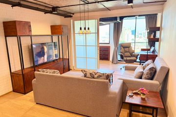 1 Bedroom Condo for rent in Supalai Place, Khlong Tan Nuea, Bangkok near BTS Phrom Phong