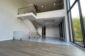 3 Bedroom House for rent in Khlong Tan Nuea, Bangkok