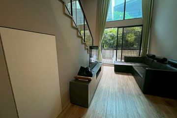 1 Bedroom Condo for sale in Yan Nawa, Bangkok near BTS Surasak