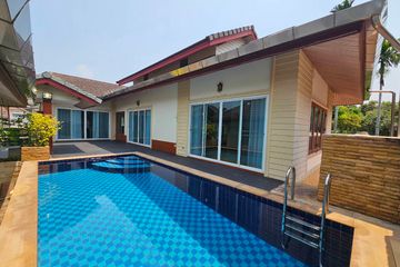 3 Bedroom Villa for rent in Na Kluea, Chonburi