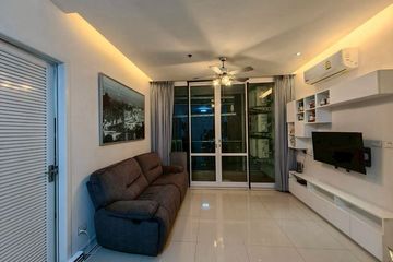 2 Bedroom Condo for sale in Huai Khwang, Bangkok