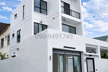 5 Bedroom House for rent in Phlapphla, Bangkok near MRT Lat Phrao 83