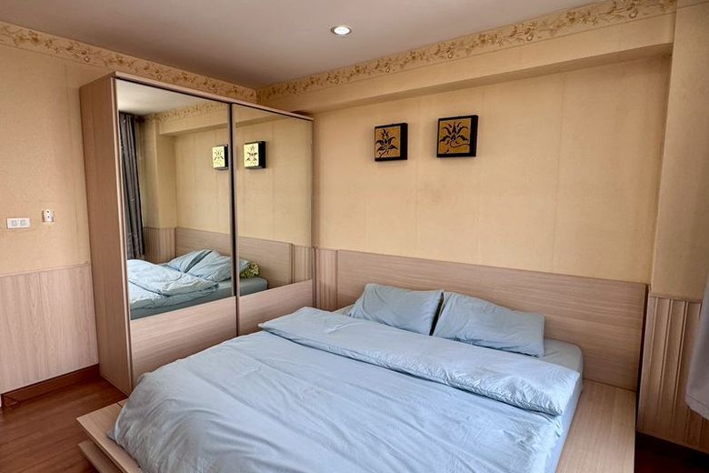 1 Bedroom Condo