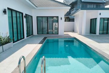4 Bedroom Villa for sale in Na Kluea, Chonburi