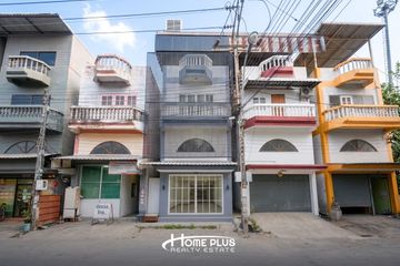 Townhouse for sale in Khlong Sam Prawet, Bangkok