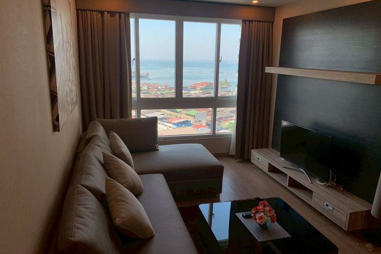 2 Bedroom Condo For Rent