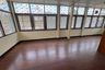 Office for rent in Yan Nawa, Bangkok