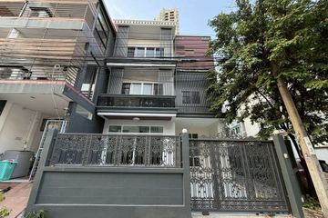 5 Bedroom Townhouse for rent in Phra Khanong, Bangkok near BTS Phra Khanong