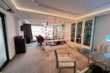 Commercial for rent in Silom, Bangkok near BTS Surasak