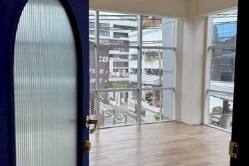 Commercial for rent in Khlong Tan Nuea, Bangkok