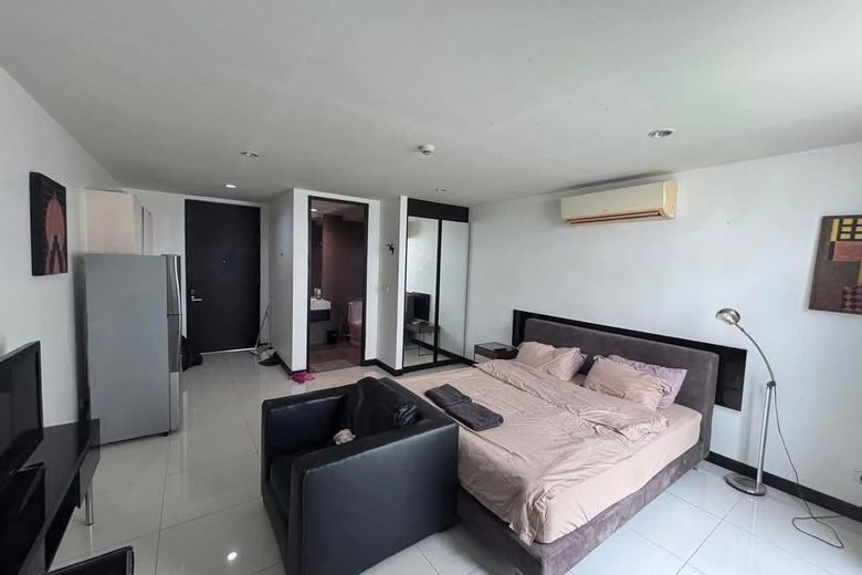 1 Bedroom Condo For Rent