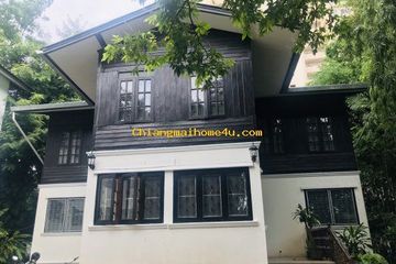 5 Bedroom House for rent in Wat Ket, Chiang Mai