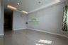3 Bedroom Townhouse for sale in Bang Khu Rat, Nonthaburi