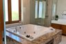 5 Bedroom Villa for rent in Na Kluea, Chonburi