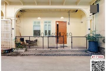 3 Bedroom House for rent in Suriyawong, Bangkok near BTS Chong Nonsi