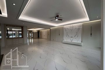 4 Bedroom Condo for rent in Raveevan Suites, Khlong Tan Nuea, Bangkok near MRT Sukhumvit
