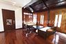3 Bedroom House for rent in Khlong Toei Nuea, Bangkok near BTS Ploen Chit