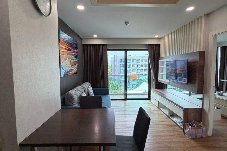 2 Bedroom Condo For Rent