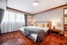2 Bedroom Condo for rent in United Tower, Khlong Tan Nuea, Bangkok near BTS Thong Lo