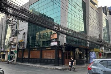 Commercial for sale in Khlong Tan Nuea, Bangkok