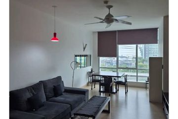 1 Bedroom Condo for sale in Baan Sathorn Chaopraya, Khlong Ton Sai, Bangkok near BTS Krung Thon Buri