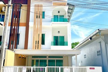 3 Bedroom Townhouse for rent in Chang Phueak, Chiang Mai