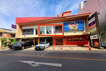 Commercial for rent in Khlong Tan Nuea, Bangkok
